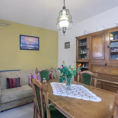 Vakantiehuis Family Friendly House With A Parking Space Sveti Martin, Istria - Sredisnja Istra - 7849 Ruzici (Sveta Nedelja)