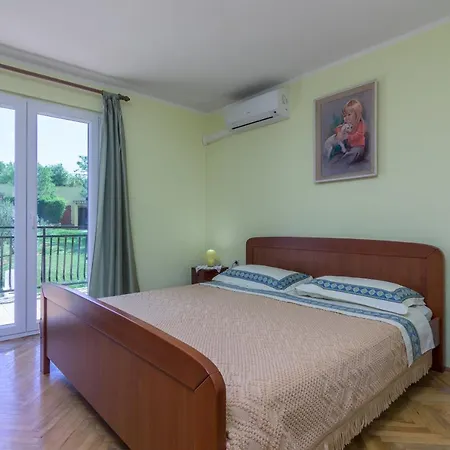 Family Friendly House With A Parking Space Sveti Martin, Central Istria - Sredisnja Istra - 7849 * Ruzici (Sveta Nedelja)