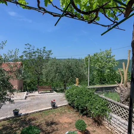 Hébergement de vacances Family Friendly House With A Parking Space Sveti Martin, Istria - Sredisnja Istra - 7849 Ruzici (Sveta Nedelja)