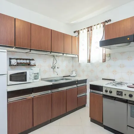 Hébergement de vacances Family Friendly House With A Parking Space Sveti Martin, Istria - Sredisnja Istra - 7849 *