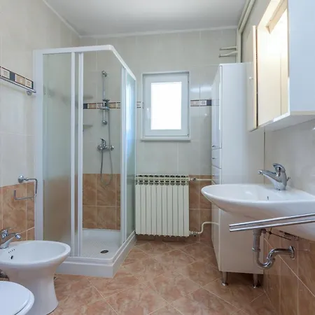 Family Friendly House With A Parking Space Sveti Martin, Central Istria - Sredisnja Istra - 7849 Ruzici (Sveta Nedelja)