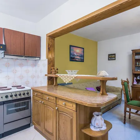 Holiday home Family Friendly House With A Parking Space Sveti Martin, Central Istria - Sredisnja Istra - 7849 Ruzici (Sveta Nedelja)
