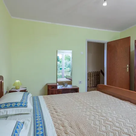 Hébergement de vacances Family Friendly House With A Parking Space Sveti Martin, Istria - Sredisnja Istra - 7849